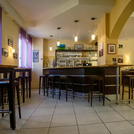 Am Flugplatz Hotel Restaurant Guest house 3*